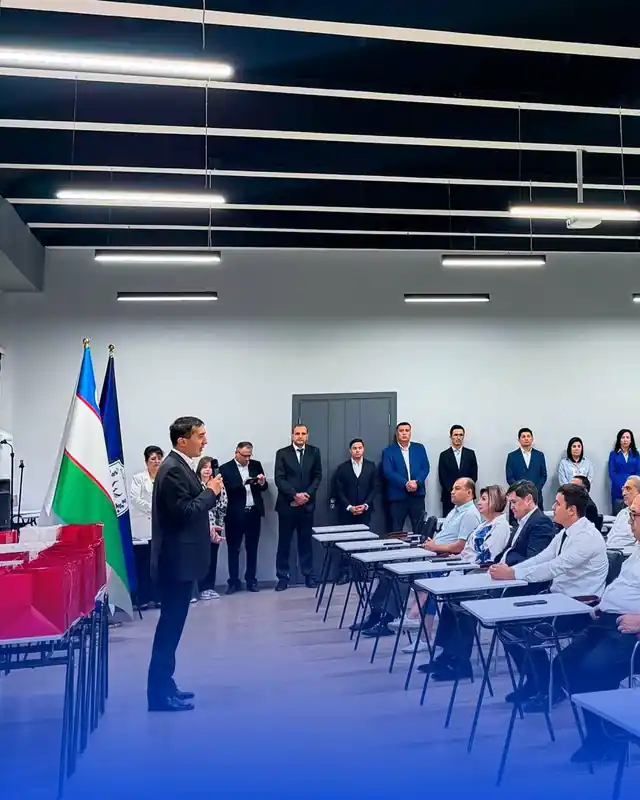 Руководство TIUE поздравляет преподавателей