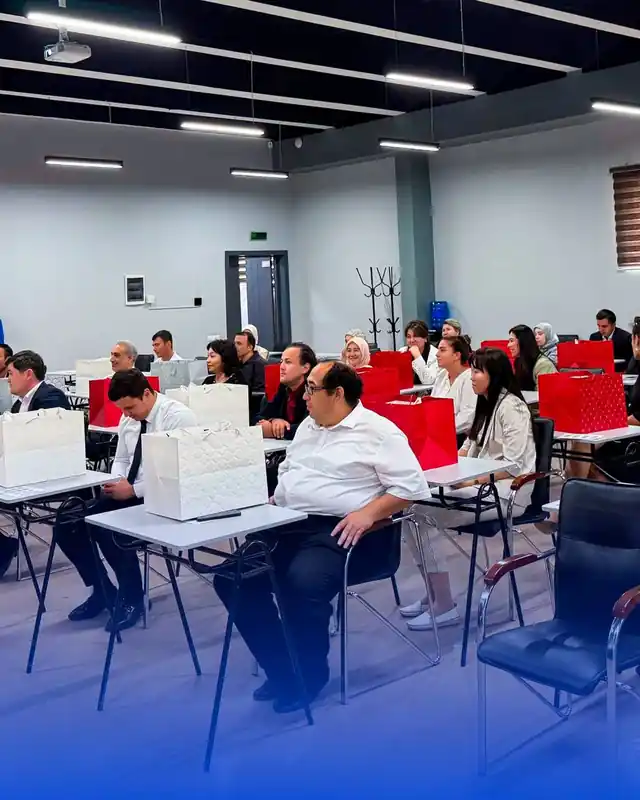 Преподаватели на праздничном мероприятии